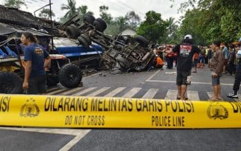 Kecelakaan Dua Truk di Situbondo,