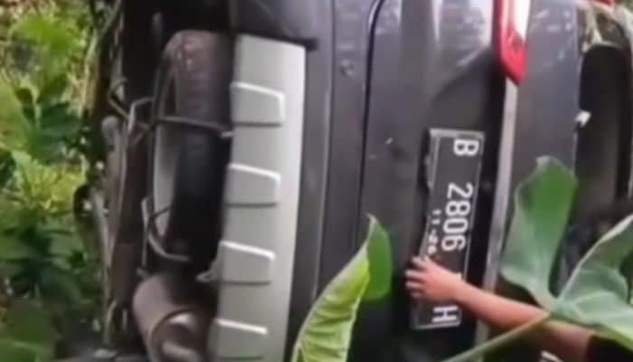 Kecelakaan Maut di Bondowoso, Mobil CR-V dan Motor Terjun ke Jurang, Satu Pengendara Tewas