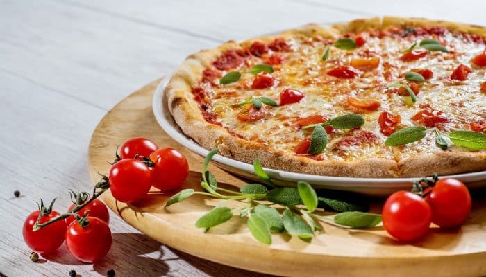 Resep Pizza Mini Rumahan yang Renyah dan Lumer, Cocok Jadi Camilan Anak hingga Sajian Pesta