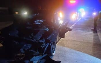 Kecelakaan Maut! Honda City Tabrak Truk Gandeng