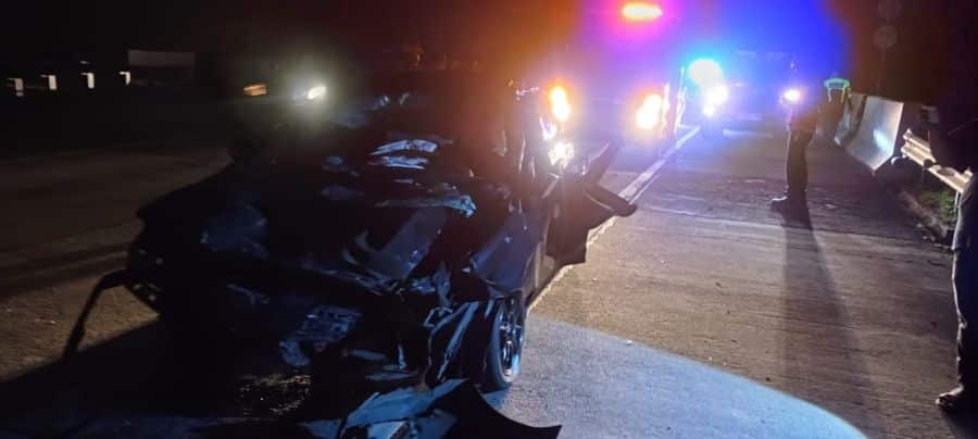 Kecelakaan Maut! Honda City Tabrak Truk Gandeng
