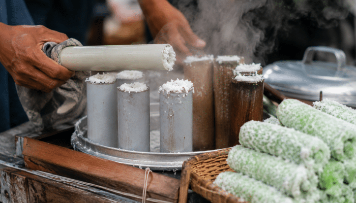 Pakar IPB Ungkap Bahaya Pipa Paralon pada Cetakan Kue Putu, Berpotensi Picu Risiko Kesehatan