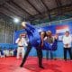 Atlet judo Kota Bogor bertarung dalam sesi latihan di Unitex Judo Club, Bogor Timur, bersama Wakil Wali Kota Bogor sekaligus Ketua Kontingen Porprov Jawa Barat 2026, Jenal Mutaqin. (Kis/ist)