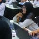 Peserta bertanya kepada narasumber dalam Pelatihan PPK Tipe C Kota Bogor di Onih Hotel Bogor.