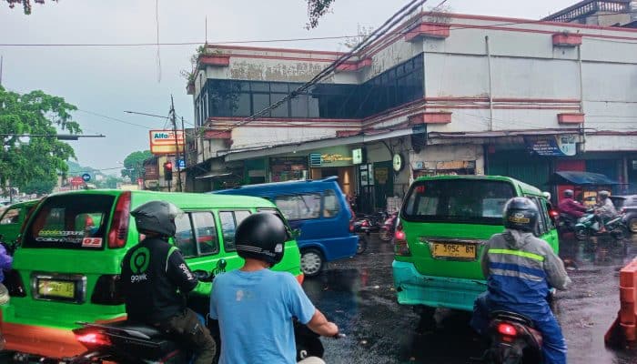 Resmi Perwali Kota Bogor, Angkot Diatas Usia 20 Tahun?