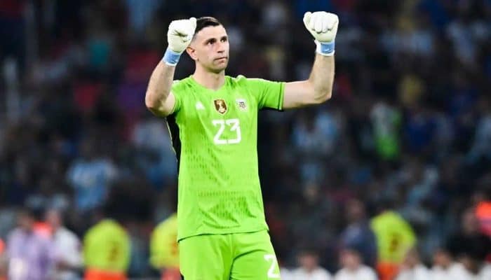 Kiper Anyar Juventus Mengarah ke Emiliano Martinez, Negosiasi Segera Dimulai