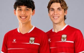 Mitchel Lee Baker dan Anthony Vi.ckery.