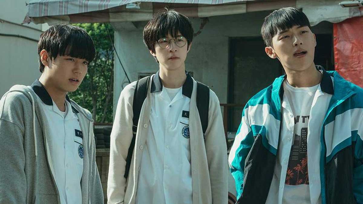 Nonton Weak Hero