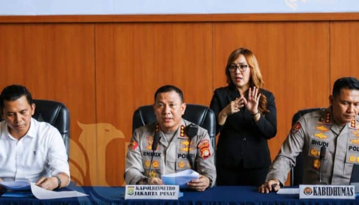 3 Karyawan Percetakan di Jakpus Dirantai, Korban Dikurung 21 Hari Tanpa Makan!
