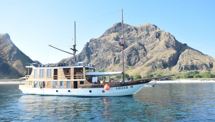Trip Sailing Komodo, Wae Rebo hingga Nuca Molas Pilihan Terbaik Wisata ke Labuan Bajo di NTT