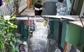 curi sepeda motor