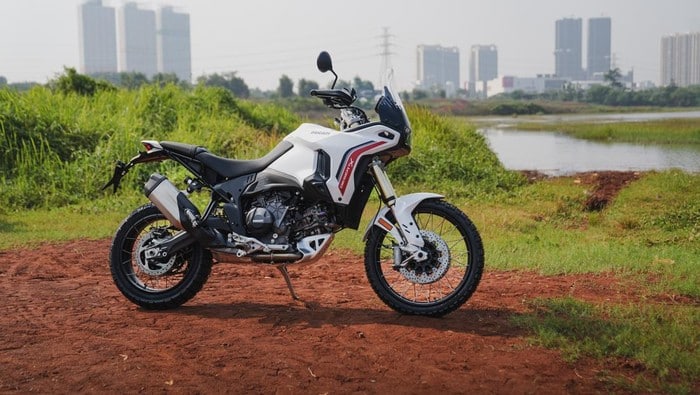 Ducati DesertX V2 Resmi Meluncur