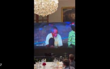 Prabowo Subianto viral nonton warga miskin makan