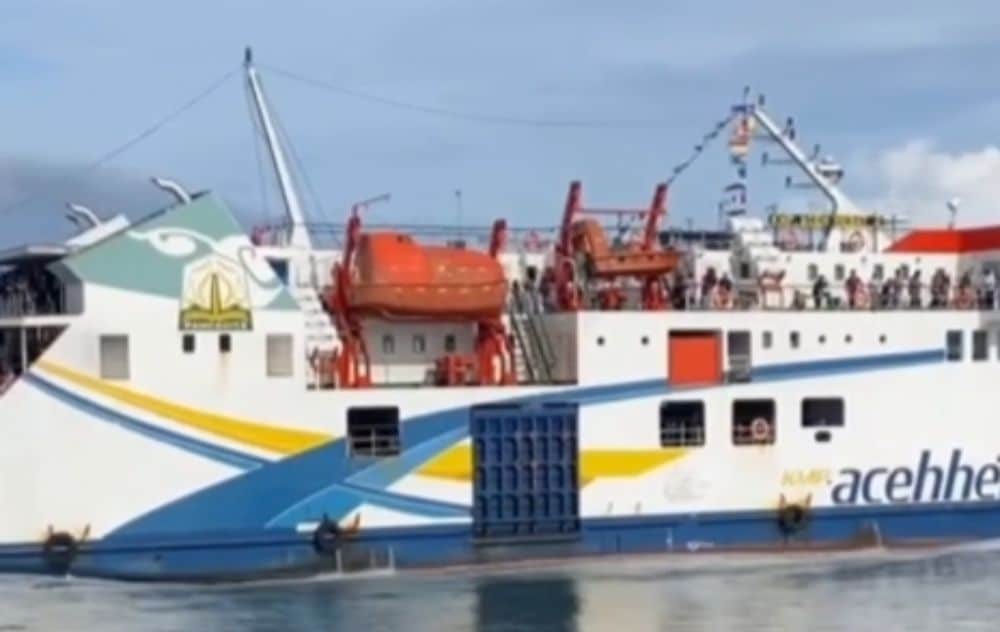 Kapal Aceh Hebat 2 meledak