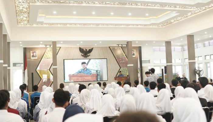 Sekolah Legislatif di Garut Dorong Generasi Muda Aktif dalam Kehidupan Demokrasi