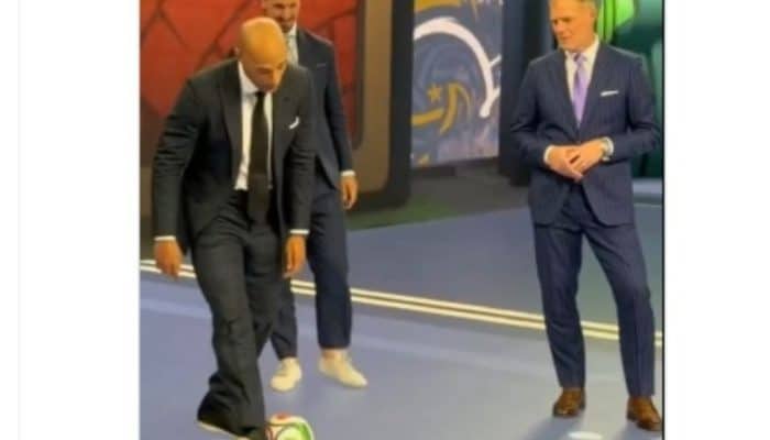 Momen Emas! Zlatan dan Henry Sulap Bola Pakai Jas, 73 Detik Aksi Kelas Dunia