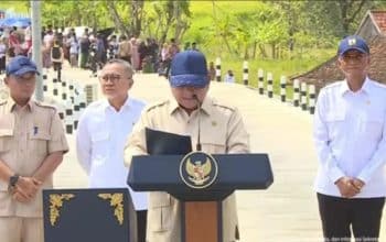 Prabowo resmikan jalan daerah