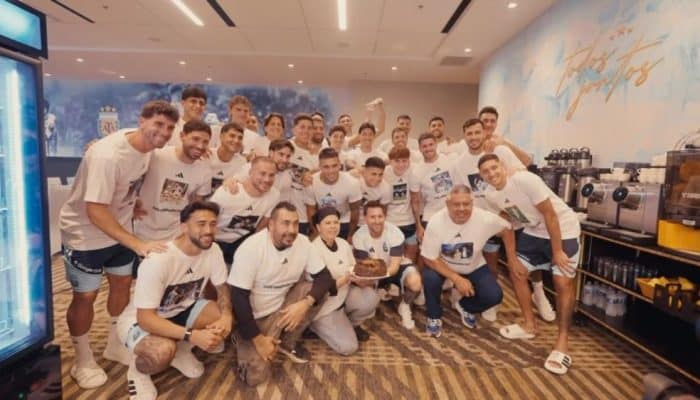 Momen Haru di Balik Layar! Setim Messi Beri Kejutan Spesial di Ultah ke-39, Ada Surat dari Julian Alvarez