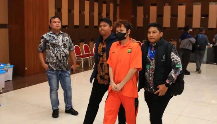 Polri Tangkap Buronan Interpol Beijing, Tegaskan Komitmen Berantas Kejahatan Transnasional