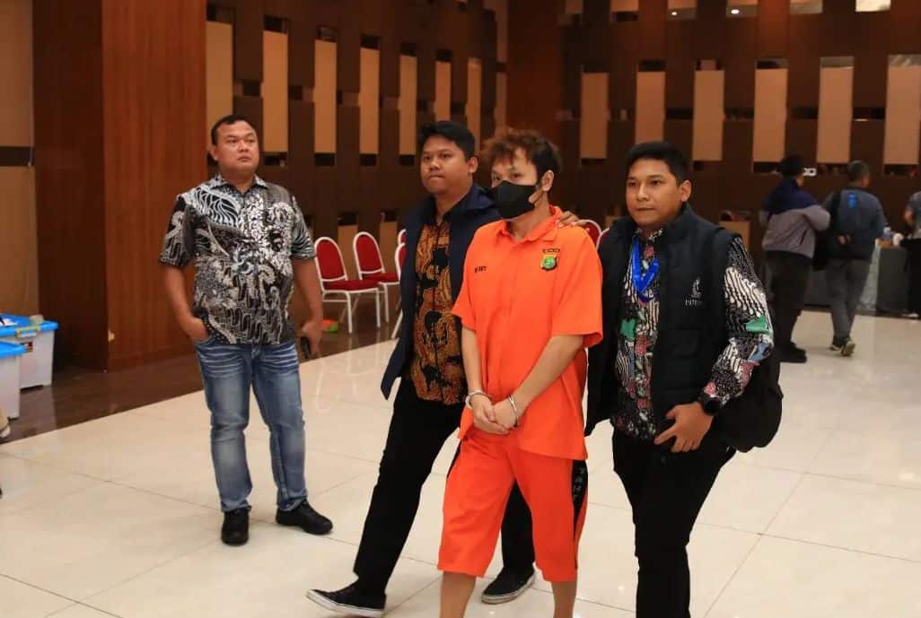 Polri tangkap buronan Interpol