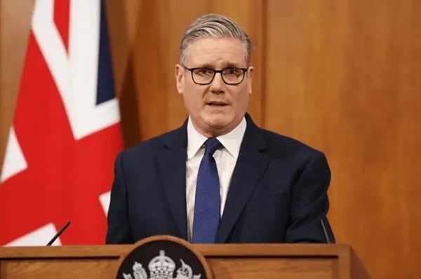 Keir Starmer mundur sebagai PM Inggris.