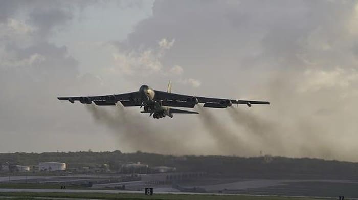 Spesifikasi Bomber B-52 yang Jatuh