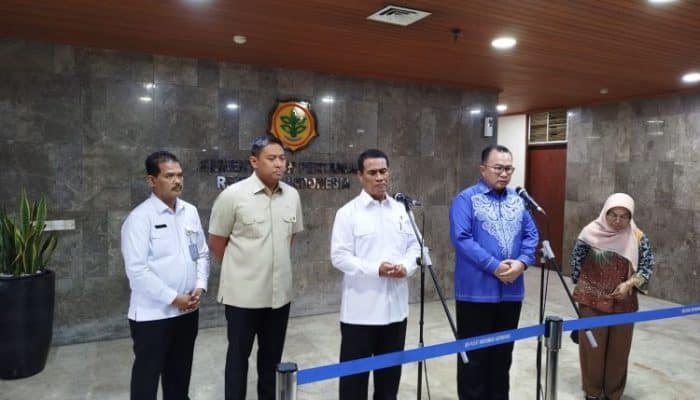 Kementan Larang Pabrik Beli TBS Sawit di Bawah HPP