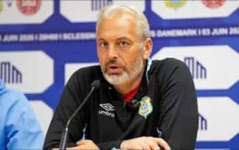 Pelatih Sebastien Desabre