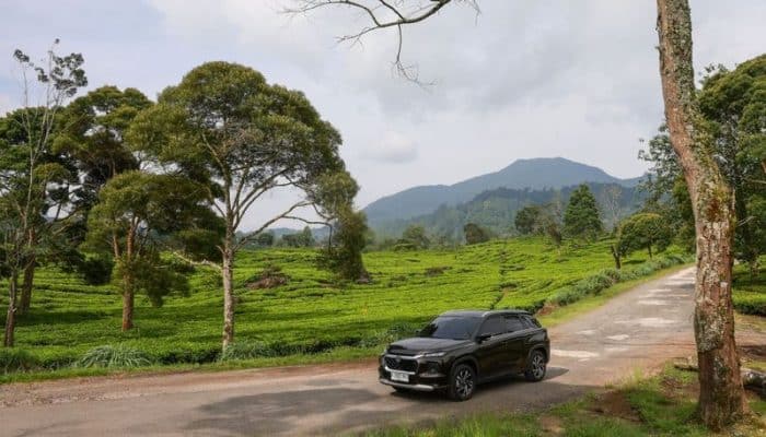 Suzuki Grand Vitara Jadi SUV Pilihan, Tawarkan Efisiensi dan Kenyamanan Berkendara