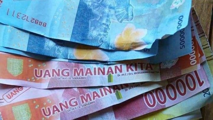 Remaja Jombang Top Up Saldo