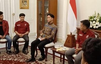 Gibran Temui Demonstran Mahasiswa