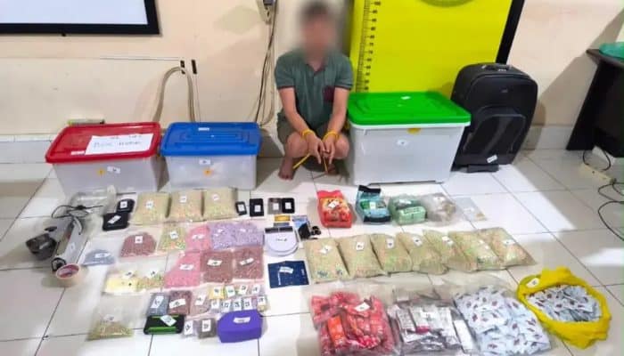 Polda Riau Bongkar Gudang Narkoba di Pekanbaru, 4 Kg Sabu hingga Puluhan Ribu Ekstasi Disita