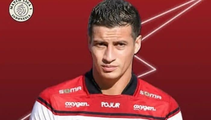 Gelandang Juara dari Paraguay Merapat! Danilo Santacruz Resmi Gabung Madura United