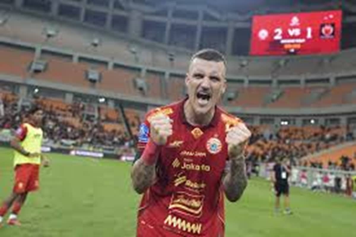 Persija perpanjang kontrak Fabio Calonego.