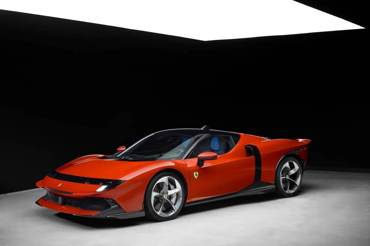 Ferrari 849 Testarossa resmi mengaspal di Indonesia.