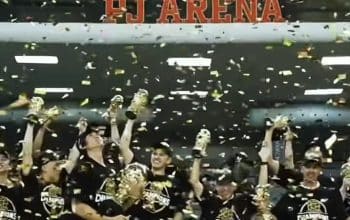 Bogor Hornbills merayakan gelar Juara IBL 2026 usai mengalahkan Pelita Jaya Jakarta.