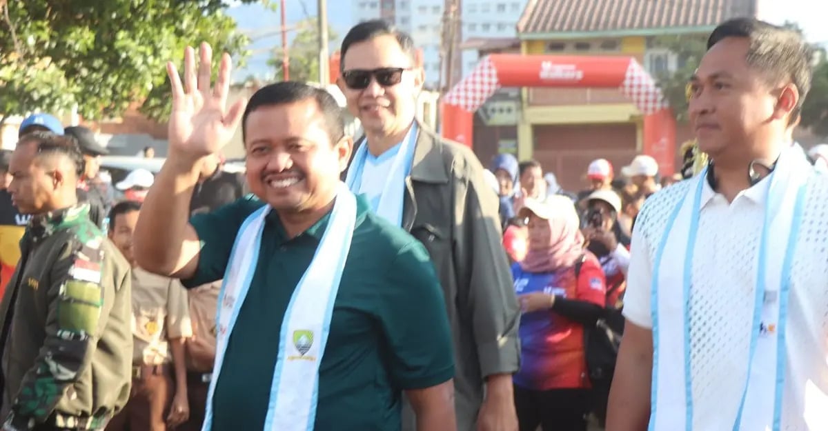 Bupati Sumedang Dony Ahmad Munir