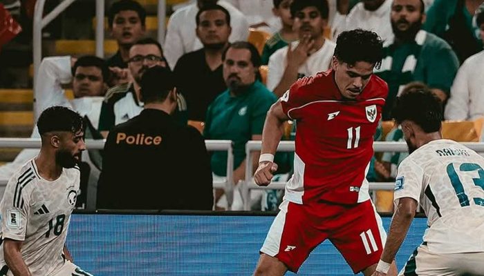 Resmi! Kontrak Ragnar Oratmangoen Berdurasi 3 Tahun Bersama Persib