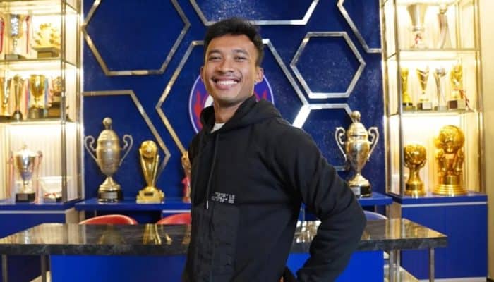 Arema FC Bongkar Alasan Rekrut Robi Darwis, Diproyeksikan Jadi Pilar Jangka Panjang Singo Edan