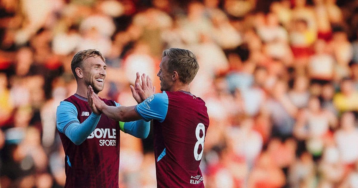 West Ham menang telak
