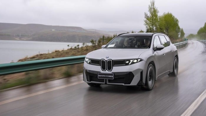 BMW iX3 Terbaru