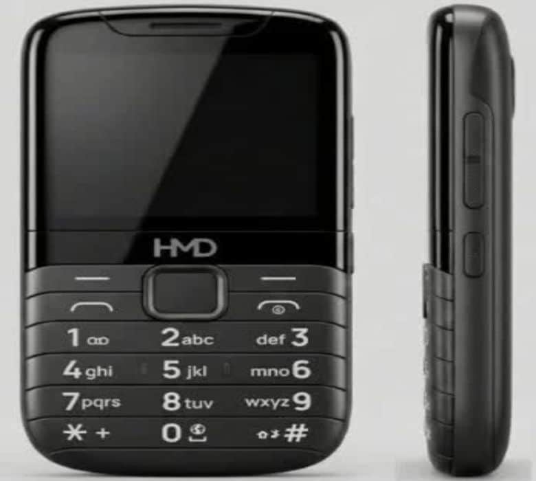 HMD Ponsel hybrid dengan keyboard fisik