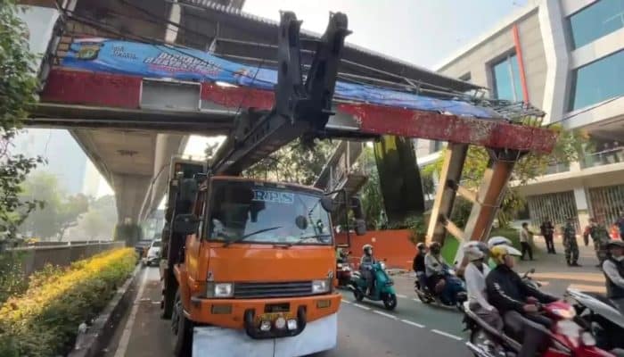 Setelah Insiden JPO Tendean, Truk Overdimensi Bakal Sulit Berkeliaran di Jakarta