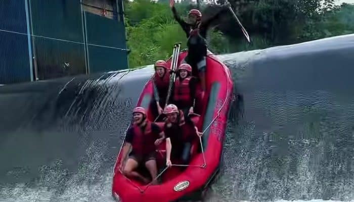 Rafting Sungai Cisadane Bogor, Sensasi Jeram Menantang dengan Arus Bersahabat