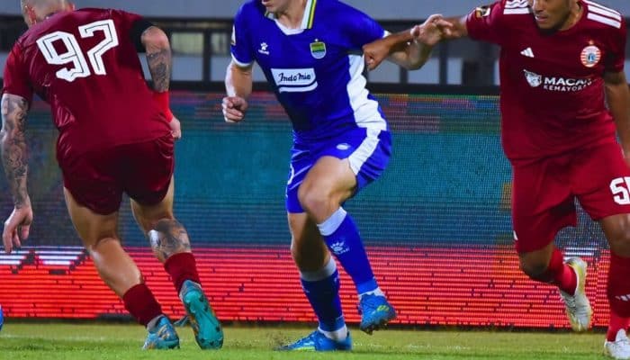 Live Streaming Persib vs Isenmulang 1 November 2026: Maung Bandung Tampil Tanpa Igor Tolic