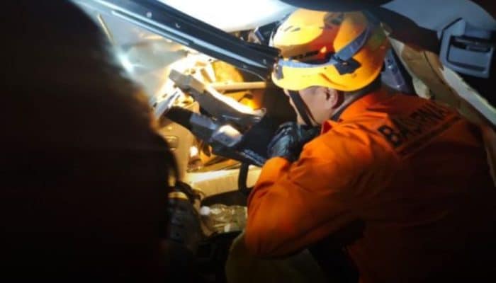 Kecelakaan di Kelok 17 Koto Alam, Tim SAR Evakuasi 4 Korban, 1 Meninggal