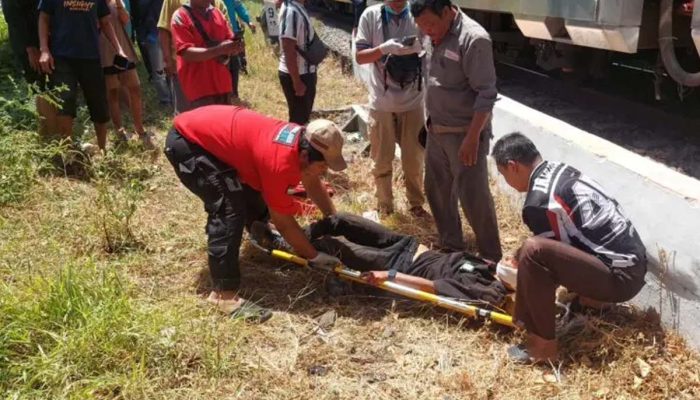 Beruntung Pria Diduga Tabrakkan diri ke KA Logawa di Gedangan, Berakhir Selamat Masuk RSUD Sidoarjo