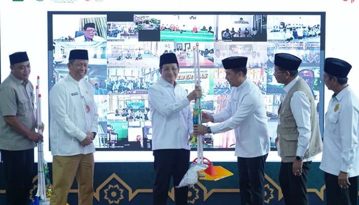 Kemenag Gerakkan 50 Ribu Masjid dan Musala Bersih-Bersih Lewat Geber Mas 2026