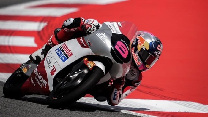 Veda Ega Pratama Finis Kesembilan di Moto3 Inggris 2026