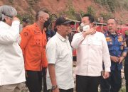 KLH turun langsung menangani kebakaran TPAS Galuga. Water bombing dilakukan 10 sorti dan pemadaman ditargetkan tuntas 1-2 hari.